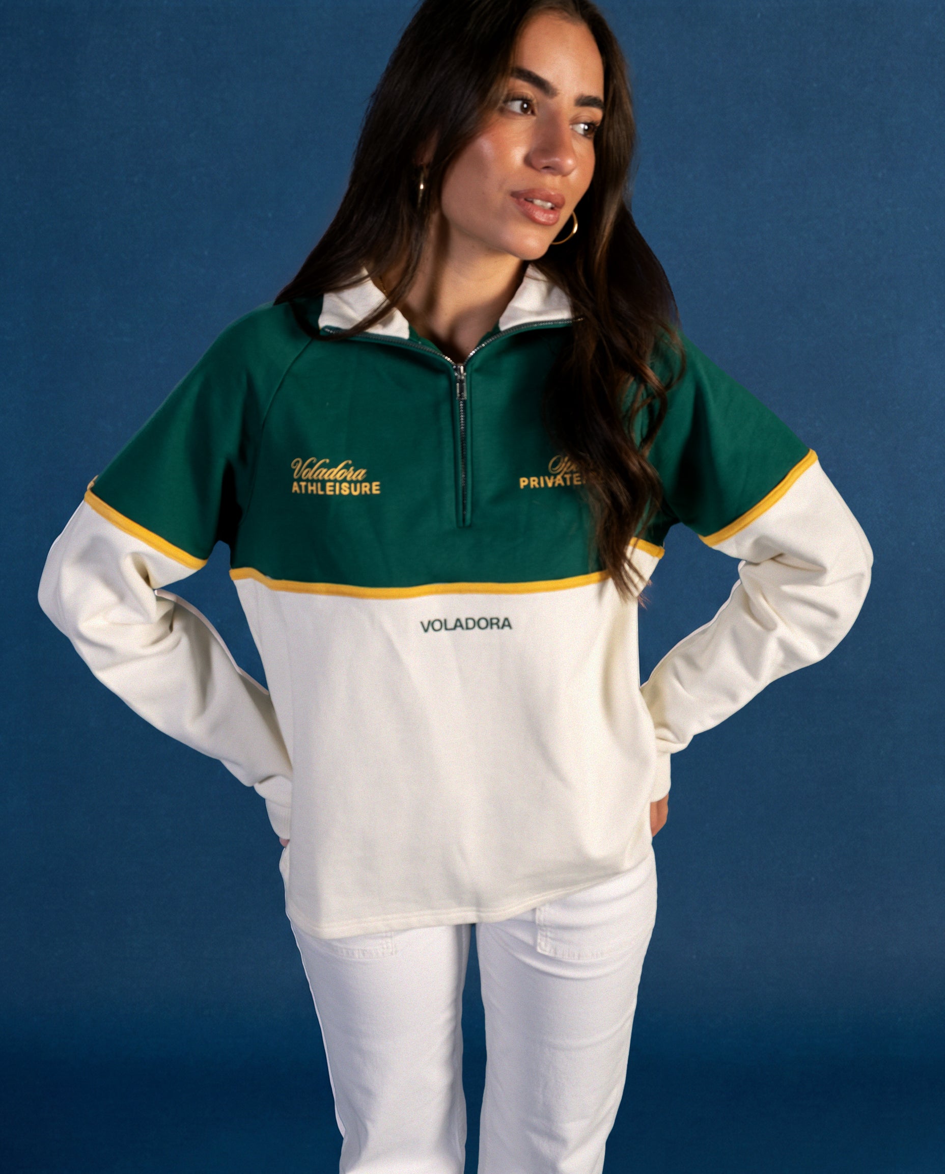 Lucia lleva la talla M y mide 1,70m