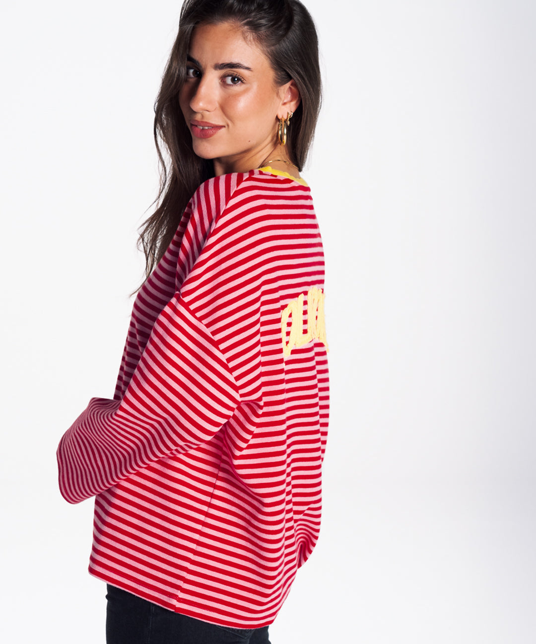 Lucia lleva la talla S y mide 1,70m