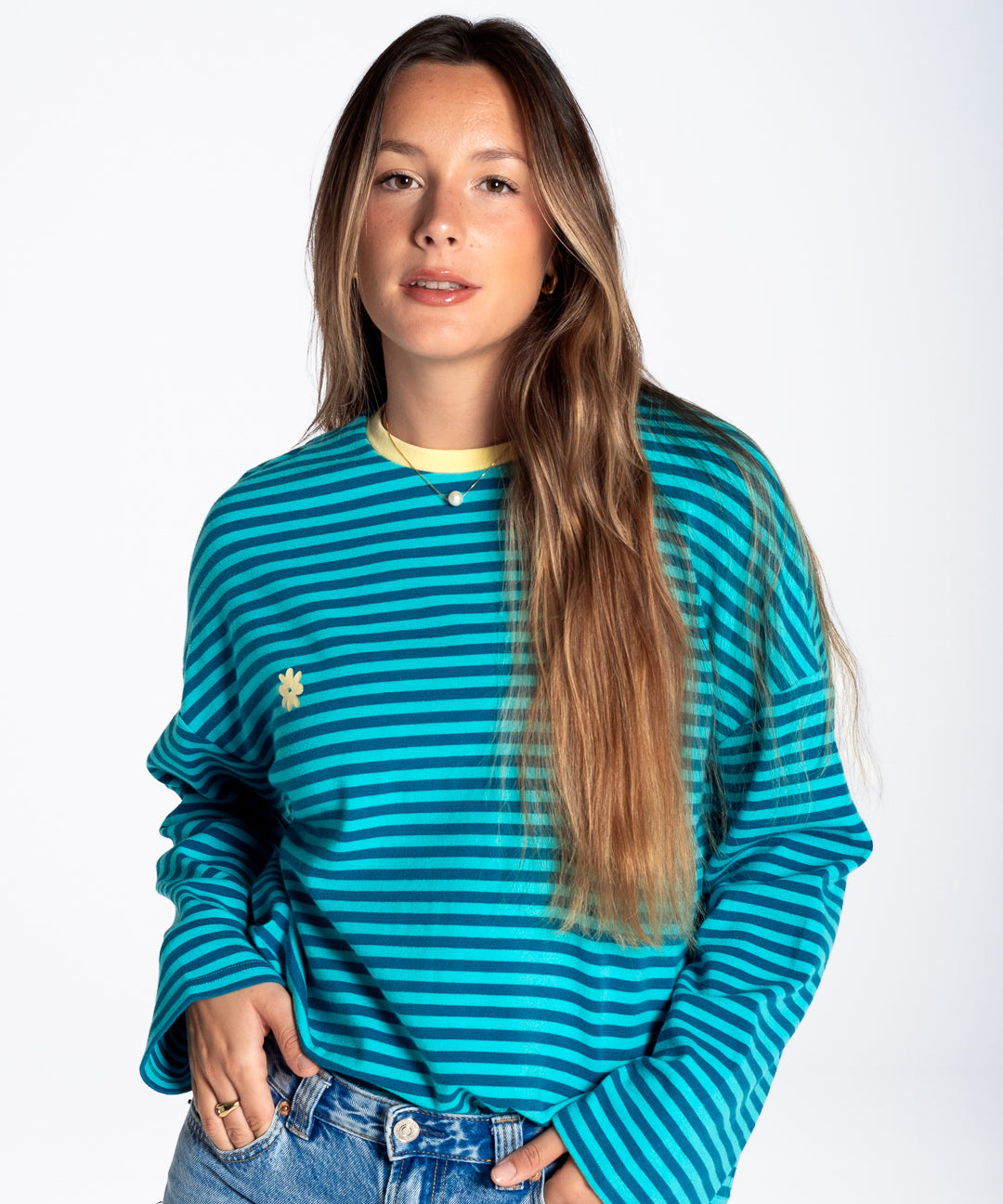 Lucia lleva la talla S y mide 1,73m