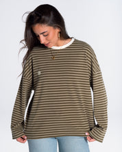 Lucia lleva la talla S y mide 1,70m