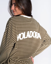 Lucia lleva la talla S y mide 1,70m