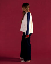 Lucia lleva la talla M y mide 1,73m