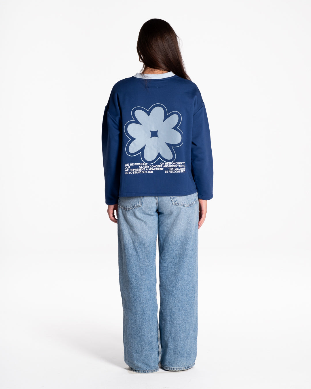 Lucia lleva la talla S y mide 1,70m